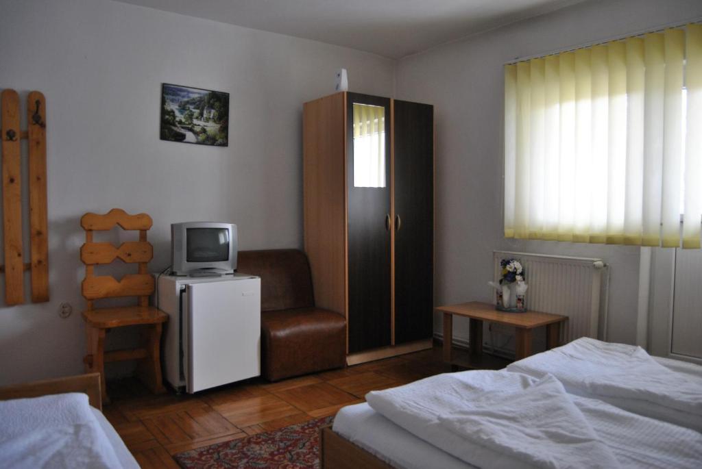 Cabana Popasul Haiducilor Petroşani Extérieur photo